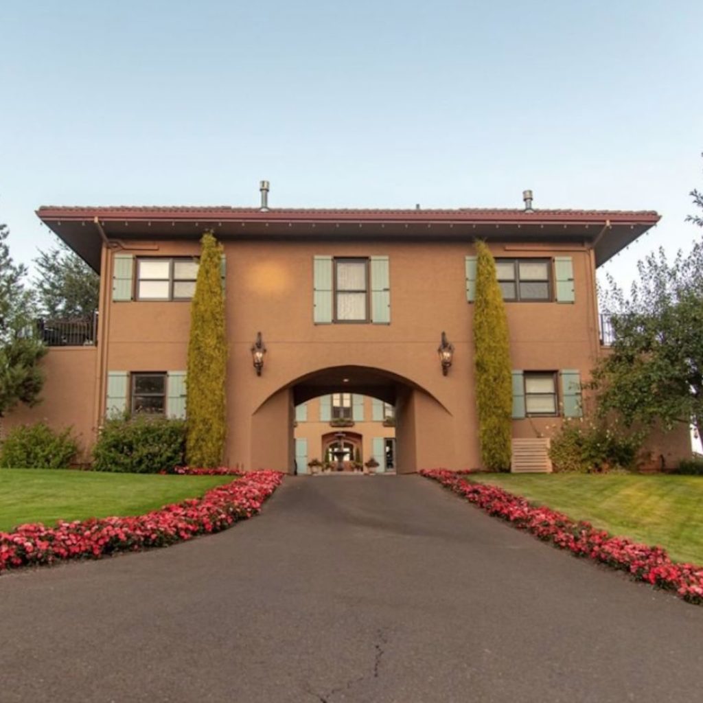 Things To Do In Dundee, Oregon Cathedral Ridge Winery